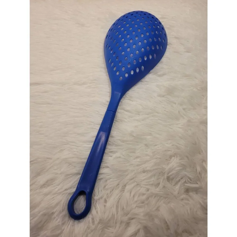 Blue Nylon Strainer Scoop